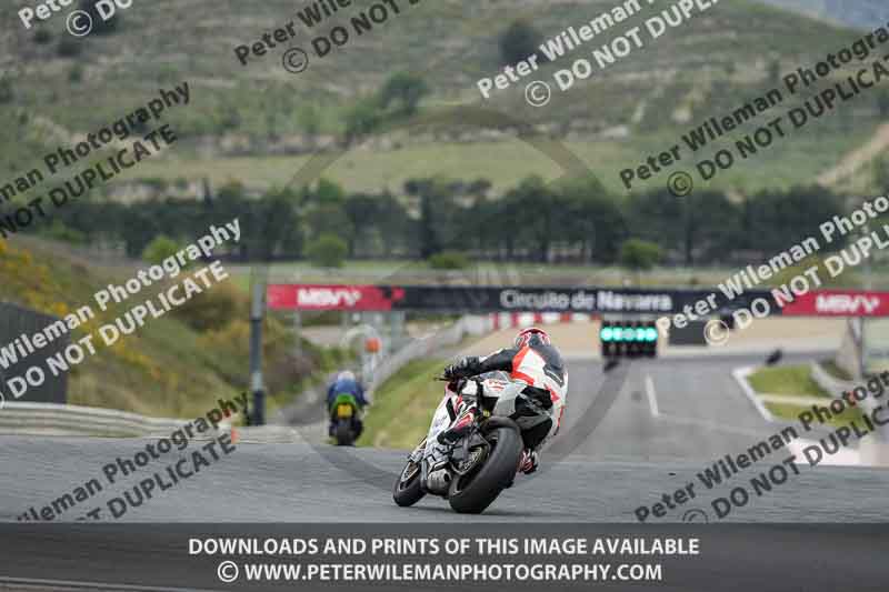 cadwell no limits trackday;cadwell park;cadwell park photographs;cadwell trackday photographs;enduro digital images;event digital images;eventdigitalimages;navarra;no limits trackdays;peter wileman photography;racing digital images;trackday digital images;trackday photos